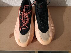 Adidasi nr. 40 (nu trimit prin curier sau posta)